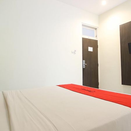 Reddoorz Plus Near Keraton Yogyakarta 2 Exterior photo