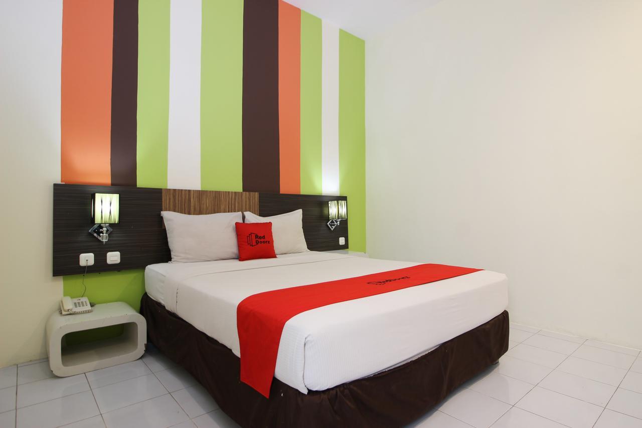 Reddoorz Plus Near Keraton Yogyakarta 2 Exterior photo