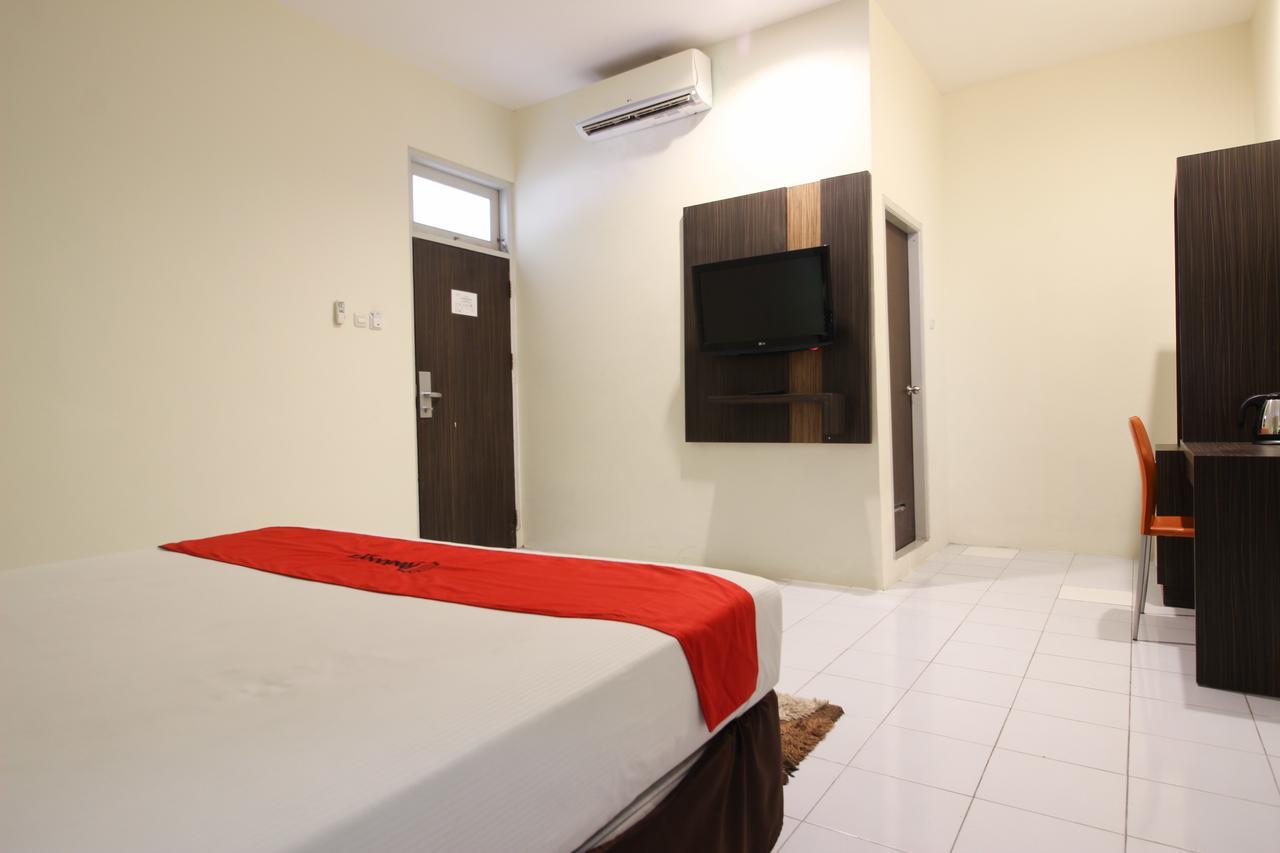 Reddoorz Plus Near Keraton Yogyakarta 2 Exterior photo
