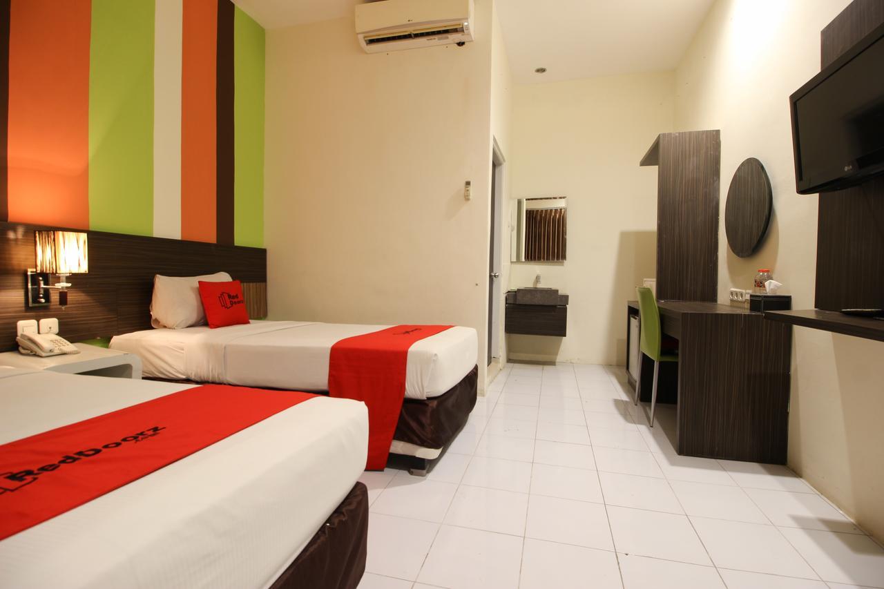 Reddoorz Plus Near Keraton Yogyakarta 2 Exterior photo