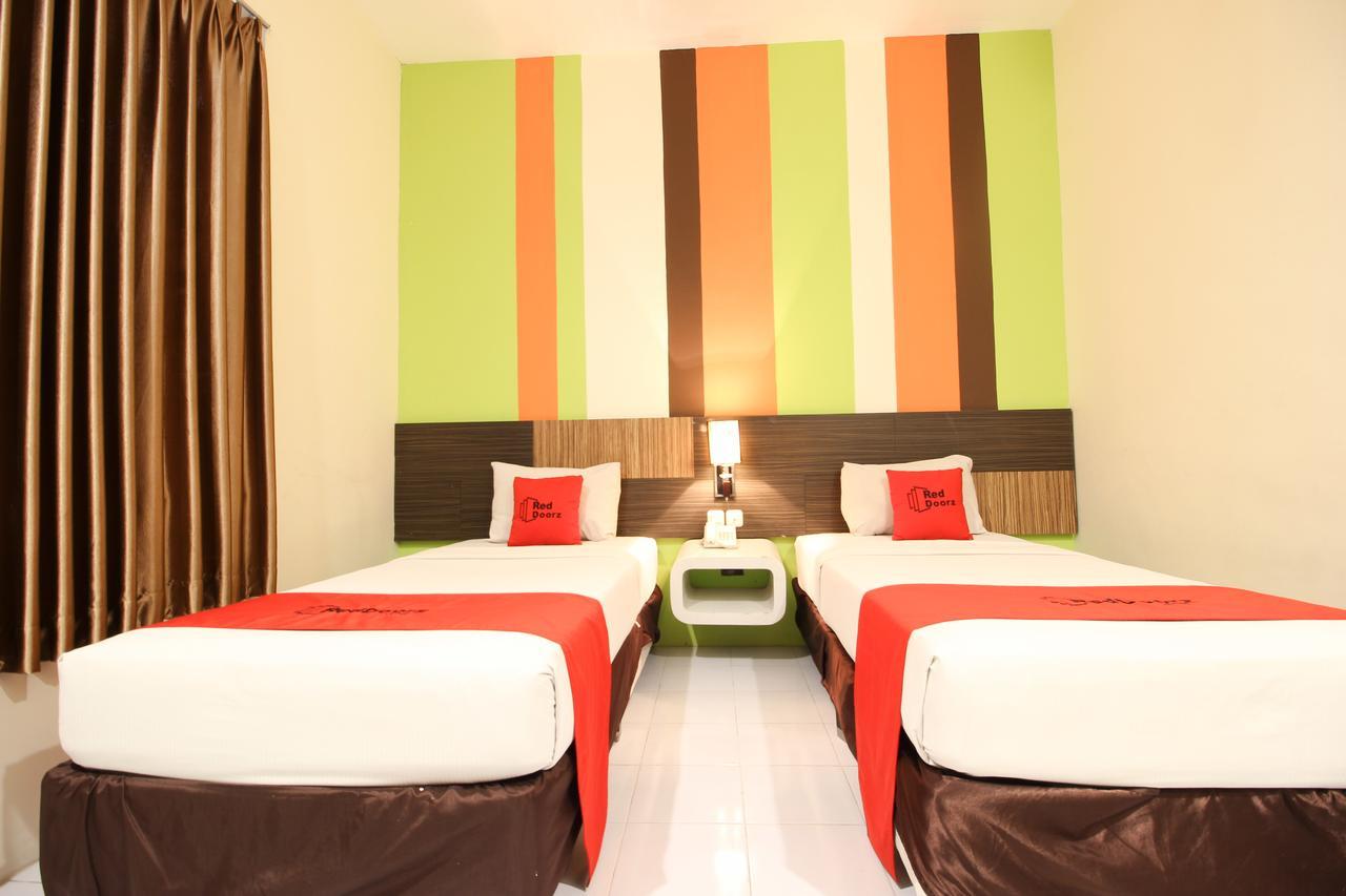 Reddoorz Plus Near Keraton Yogyakarta 2 Exterior photo