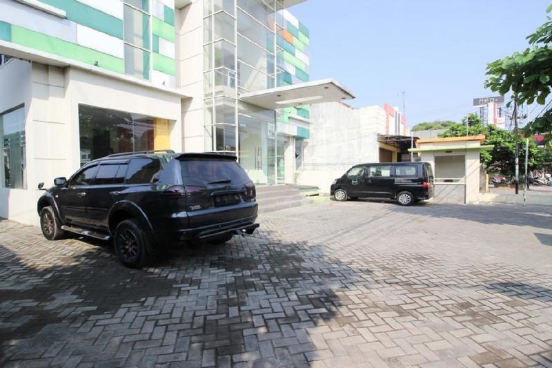 Reddoorz Plus Near Keraton Yogyakarta 2 Exterior photo